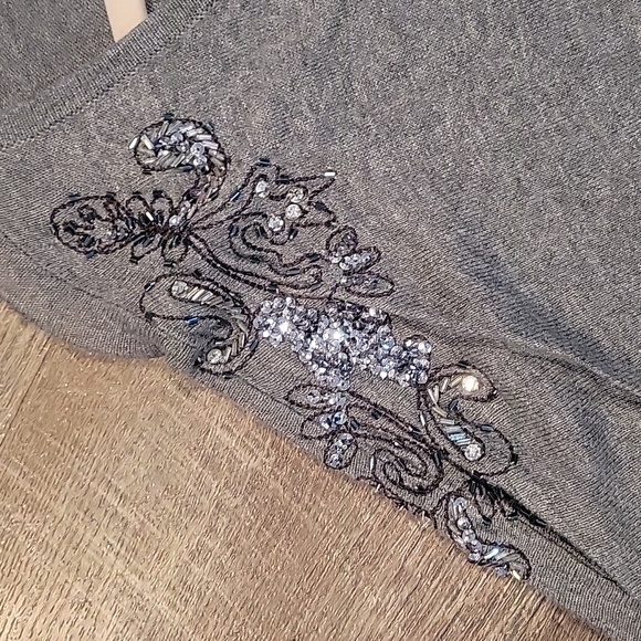 Sweater - Picture 5 of 5